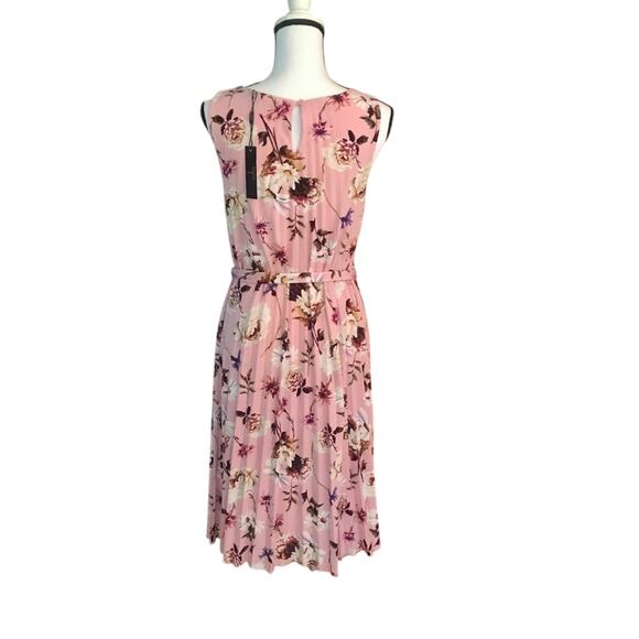 T Tahari Floral Dress size M - Picture 2 of 7